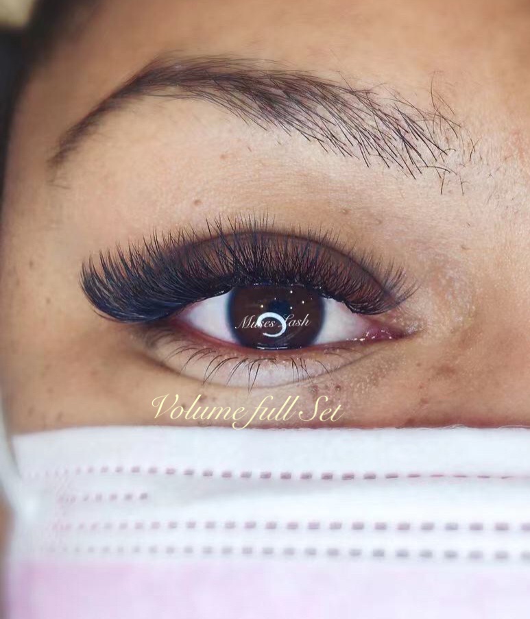 Muses Lash gallery image